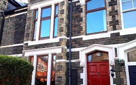 Ty Selah, Rugby Ave, Neath